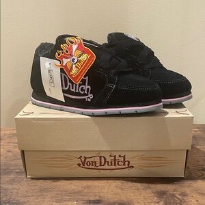 ✨ Vintage Von Dutch Kids Sneakers – Size 2 (Brand New!) ✨